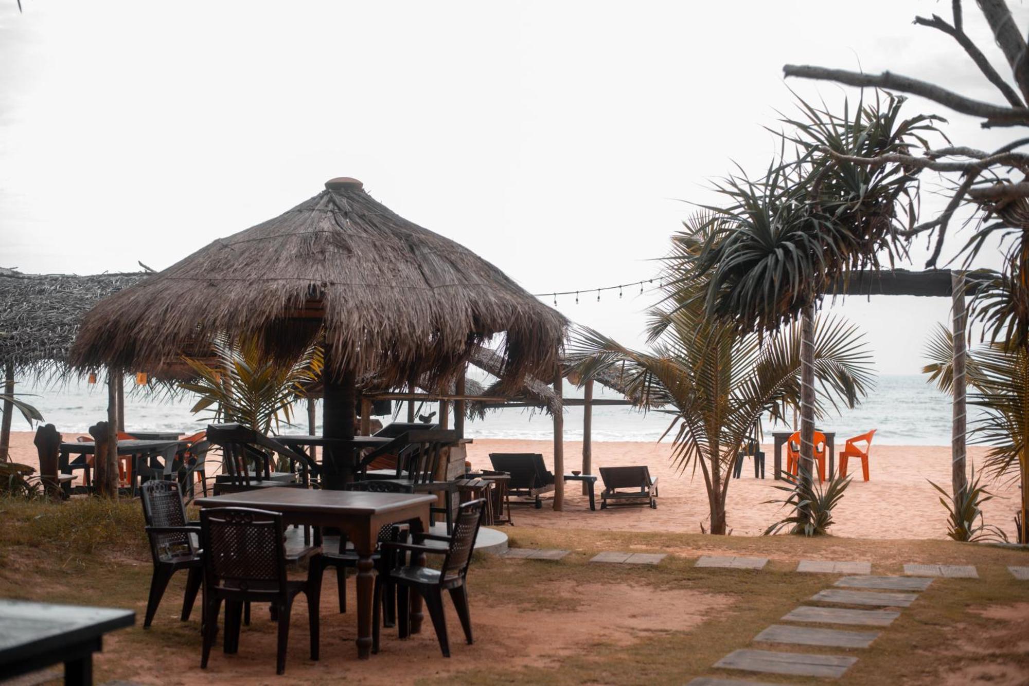 Sea Trails Bentota Hotel Kültér fotó